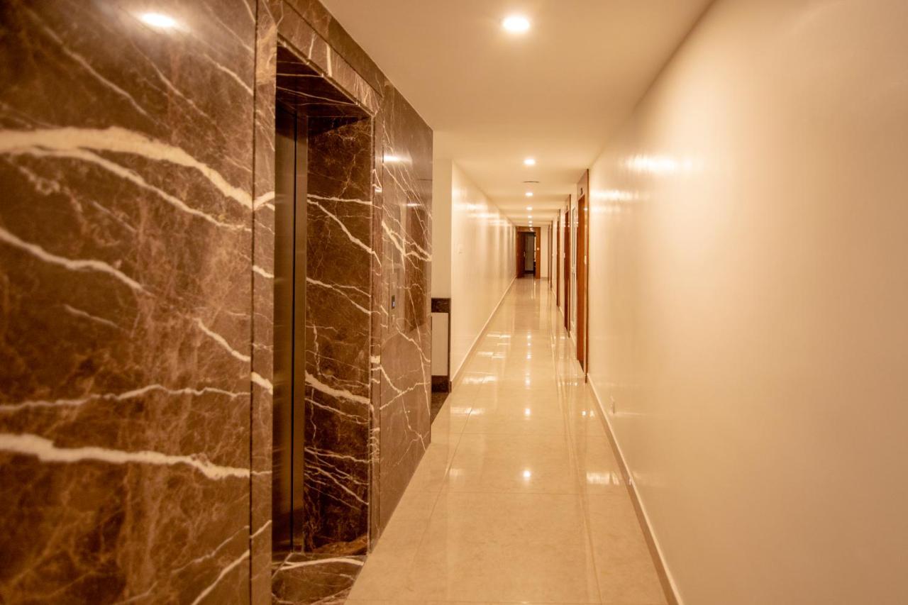 ホテル Gopuram Residency マドゥライ エクステリア 写真